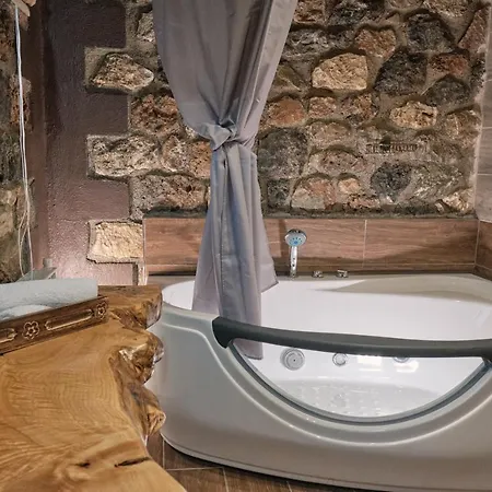 Dağ evi Oneiropagidasuites Kalavryta