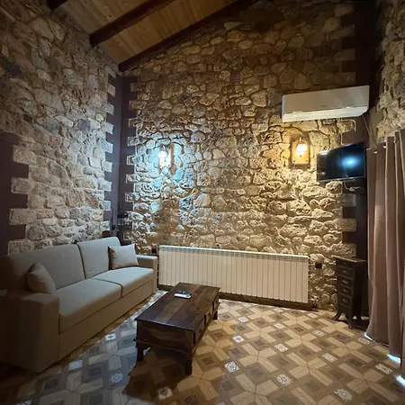 Oneiropagidasuites Dağ evi Kalavryta