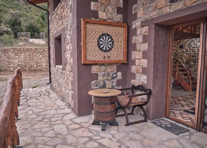 Oneiropagidasuites Калаврита